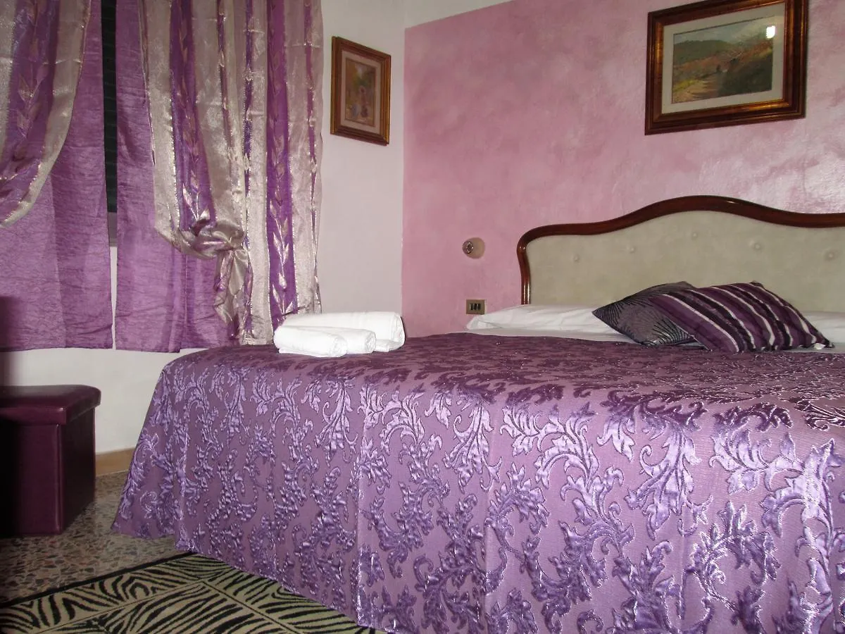 B&B Regina Margherita Piombino Bed & Breakfast