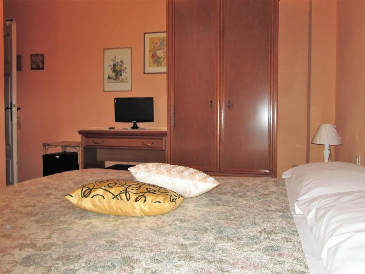 B&B Regina Margherita Piombino 0*,  Italy